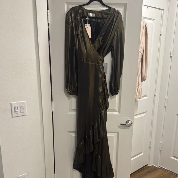 Wayf | Dresses | Wayf Black Bishop Sleeve Plunge Neck Gown | Poshmark Wayf | Dresses | Wayf Black Bishop Sleeve Plunge Neck Gown | Poshmark